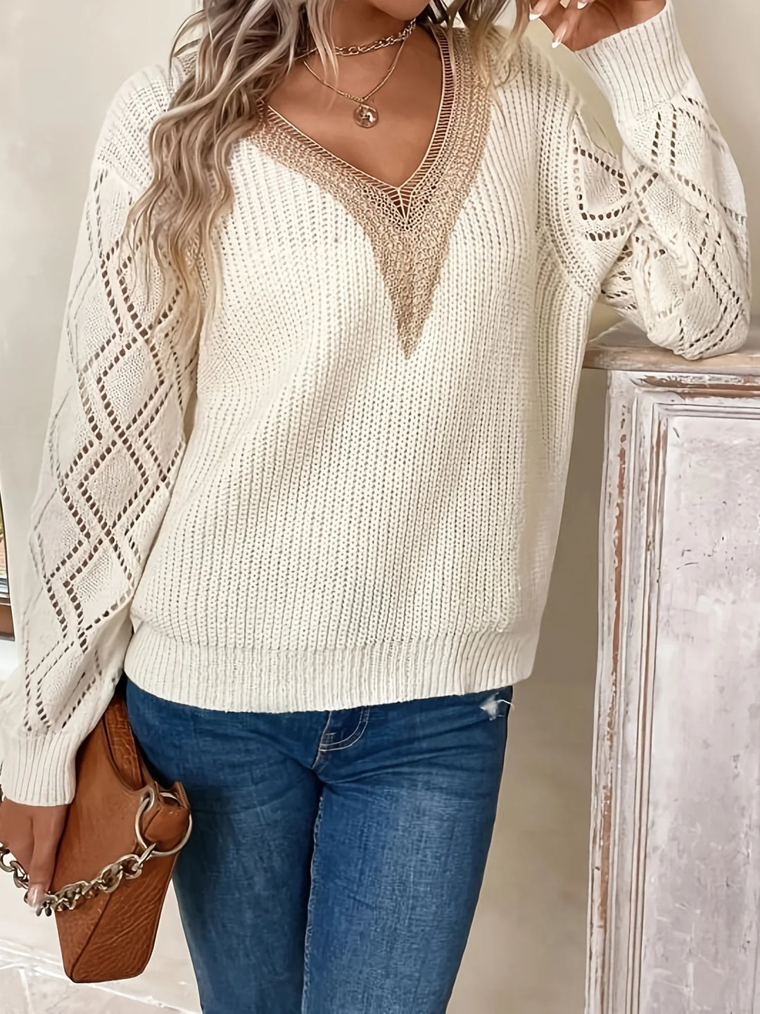 Elvira | Pull élégant avec détails en dentelle