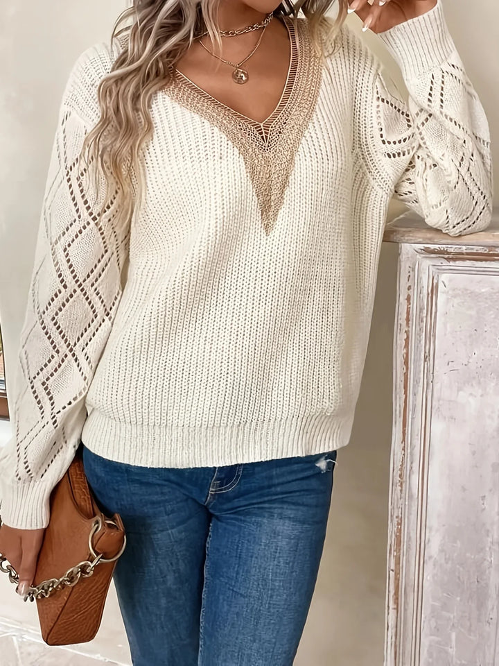Elvira | Pull élégant avec détails en dentelle